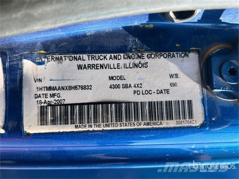 International 4300 Самосвал