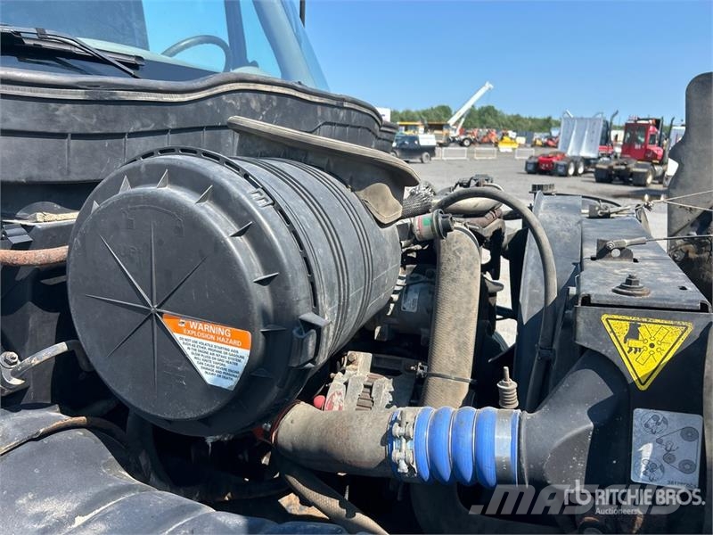 International 4300 Самосвал