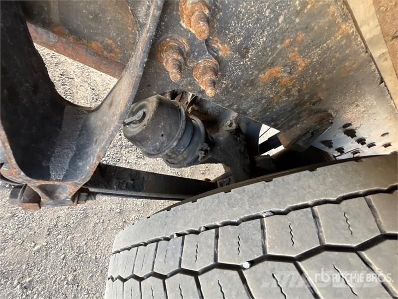 International 4300 Furgoonautod