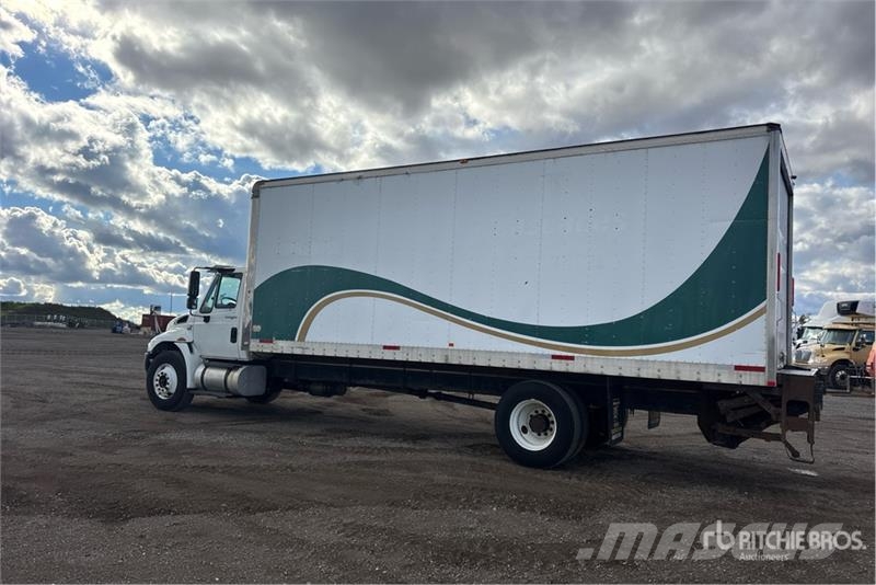International 4300 Грузовики-Фургоны