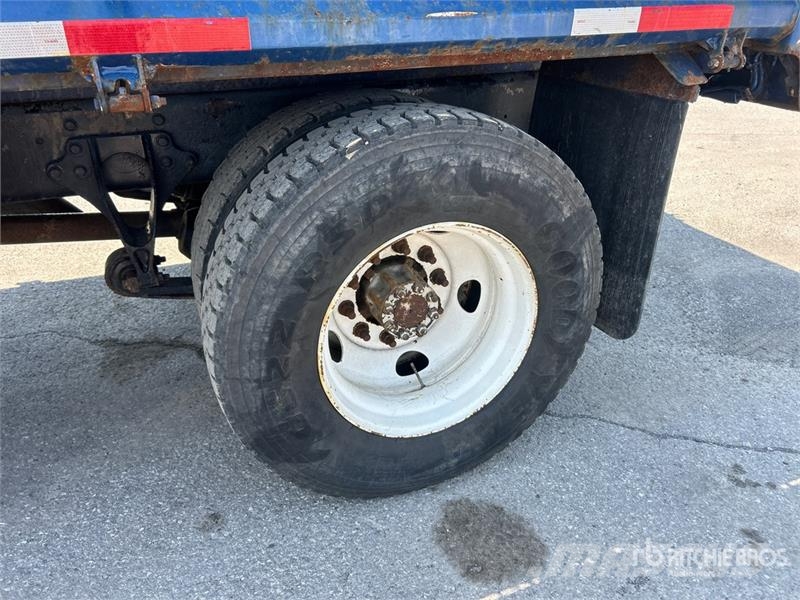International 4300 Самосвал