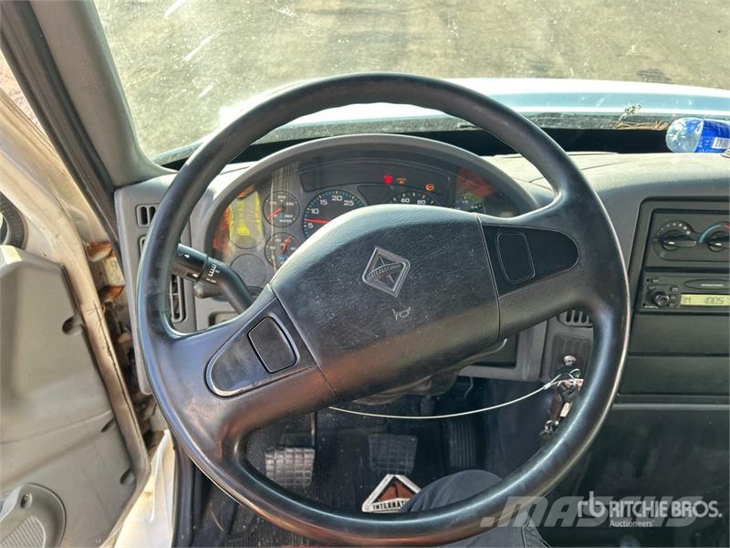 International 4300 Autocamioane