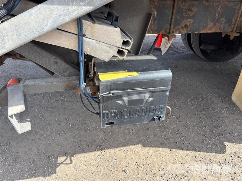 International 4300 Furgoonautod