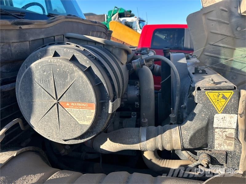 International 4300 Поливальні машини