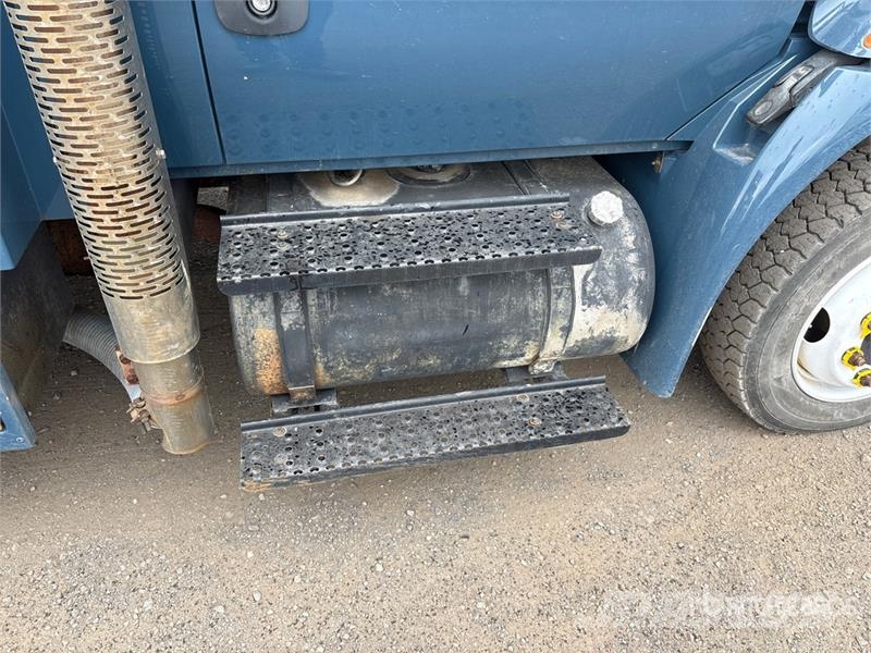 International 4300 Pickup/Pritschenwagen
