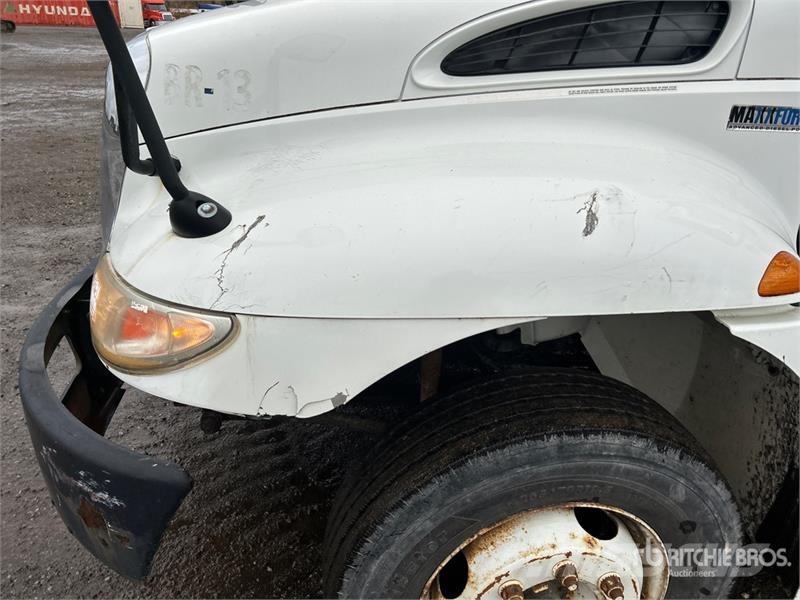 International 4300 Umpikorikuorma-autot