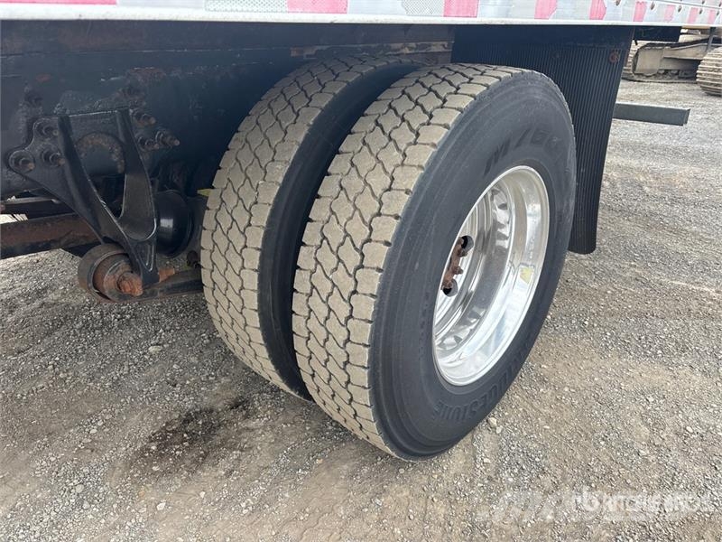 International 4300 Грузовики-Рефрижераторы
