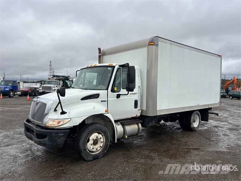 International 4300 Umpikorikuorma-autot
