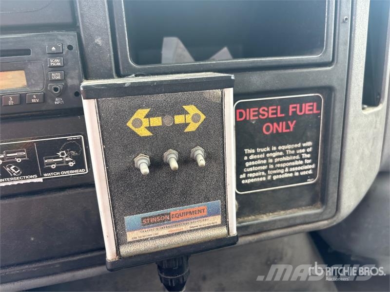 International 4300 Municipal / general purpose vehicles