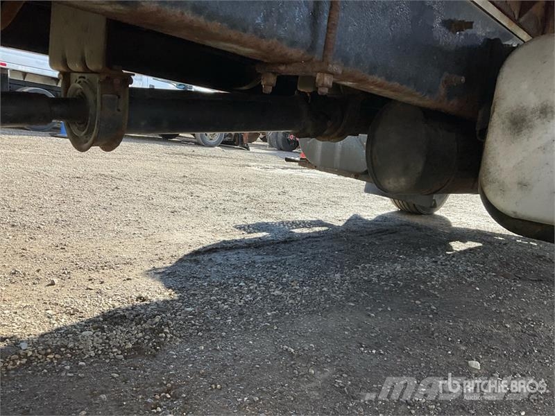 International 4300 厢式货车