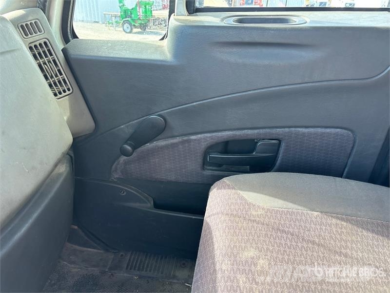 International 4300 Furgoonautod
