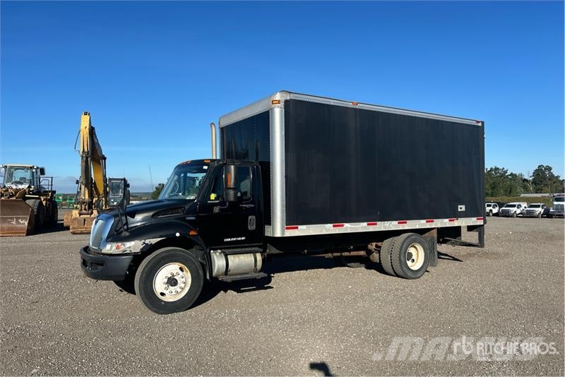 International 4300 Furgoonautod