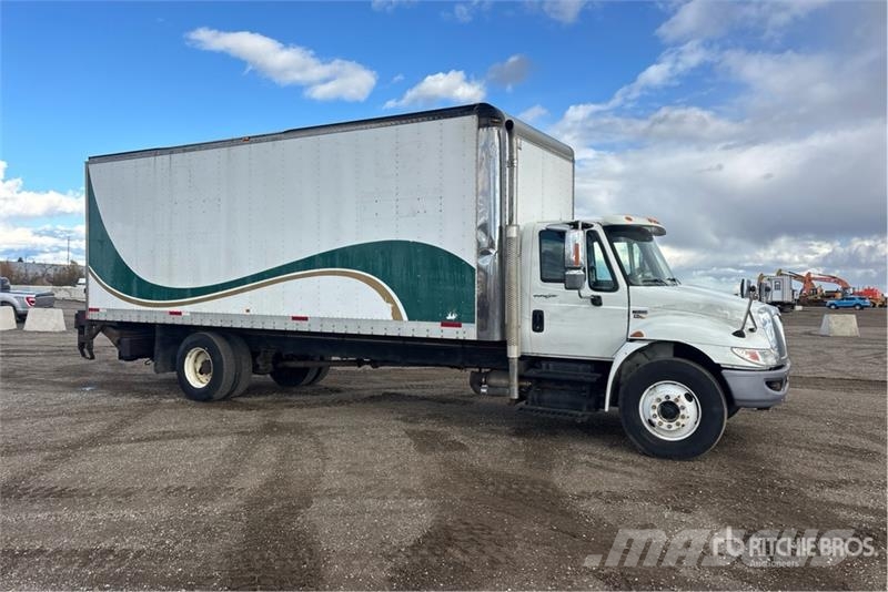 International 4300 Грузовики-Фургоны