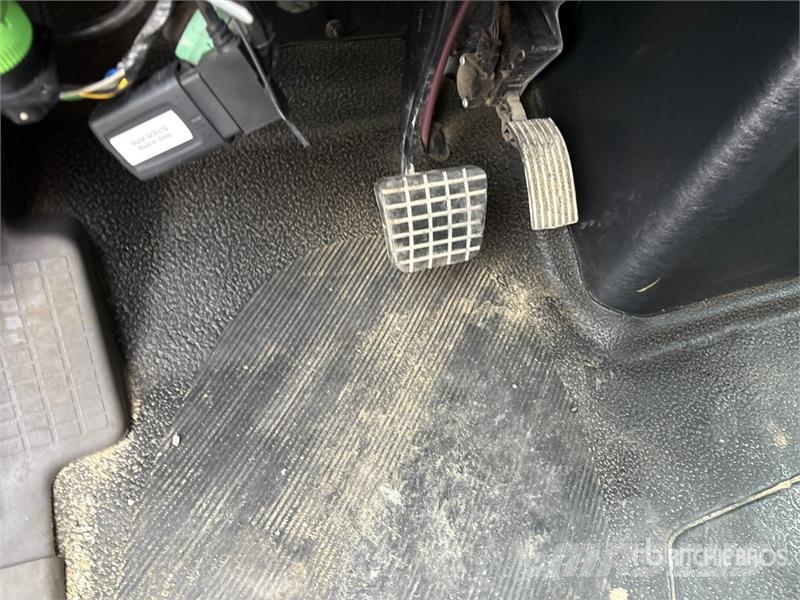 International 4300 4x2 Utility Truck Prekucniki