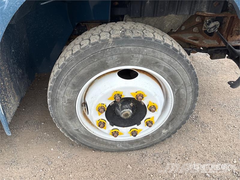 International 4300 4x2 Utility Truck Prekucniki