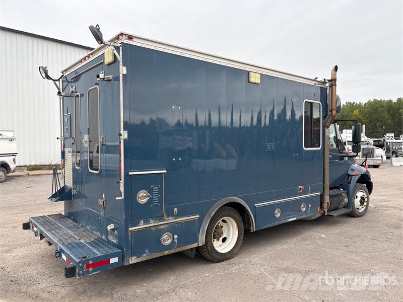 International 4300 4x2 Utility Truck Prekucniki