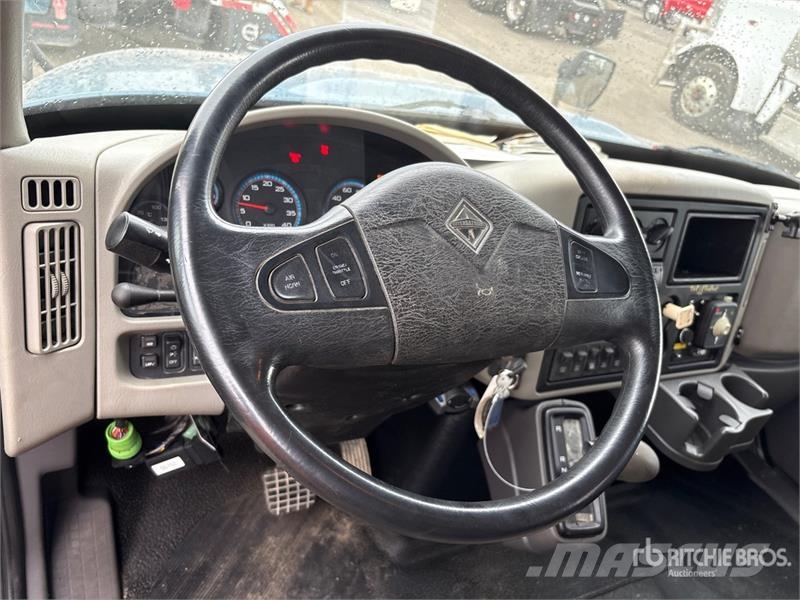 International 4300 4x2 Utility Truck Prekucniki