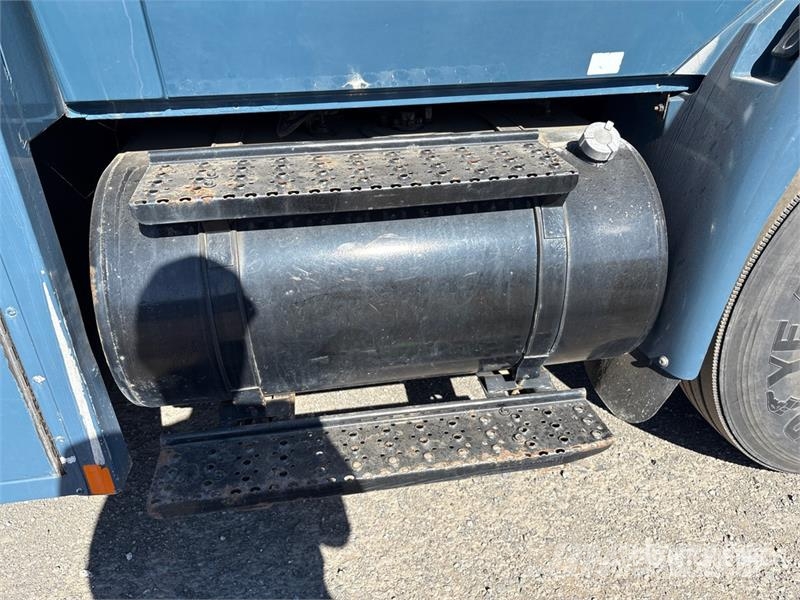 International 4300 SBA Pickup/Sideaflæsning