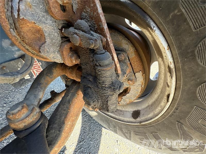 International 4300 SBA شاحنات خفيفة/مفصلية الجوانب