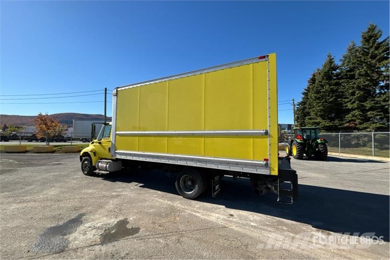 International 4300 SBA LP Фургони