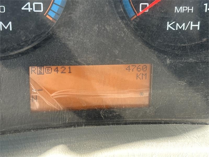 International 4300 SBA Vieglais kravas automobilis/izkraušana no sāniem