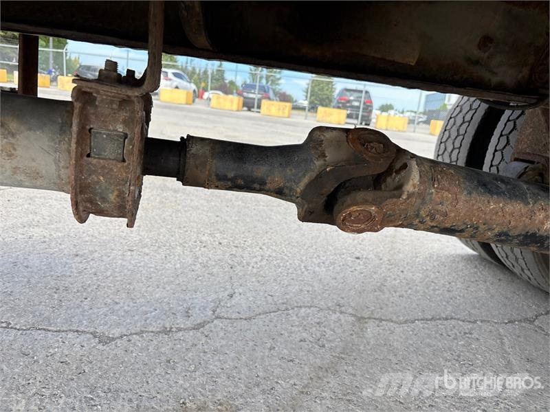 International 4300M7 SBA 4x2 Van Truck Box trucks