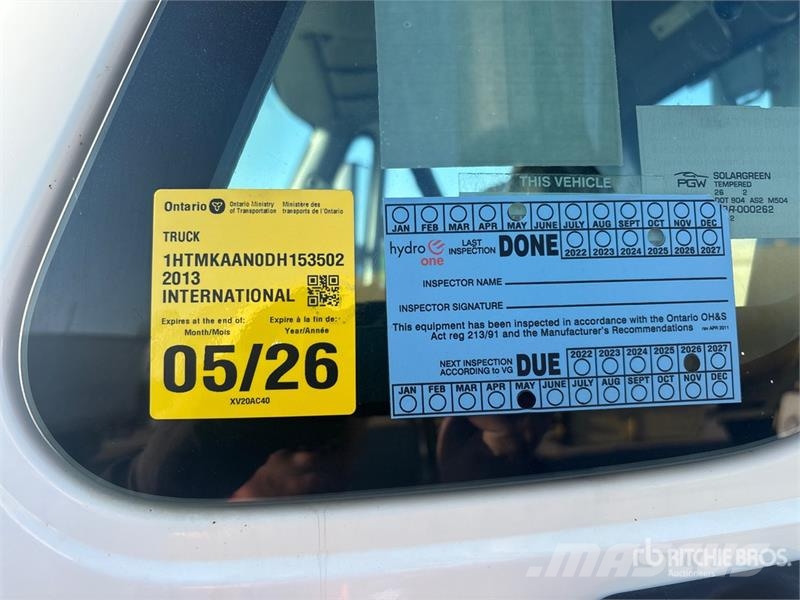 International 4400 Teherautóra szerelt emelők és állványok