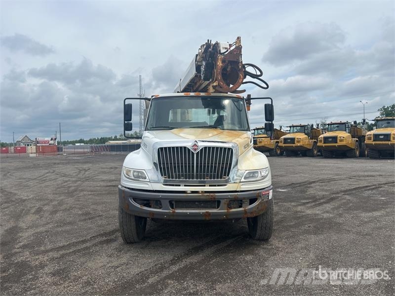 International 4400 Camiões de sonda de perfuração móvel