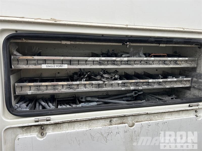 International 4400 Plataformas aéreas montadas em camião