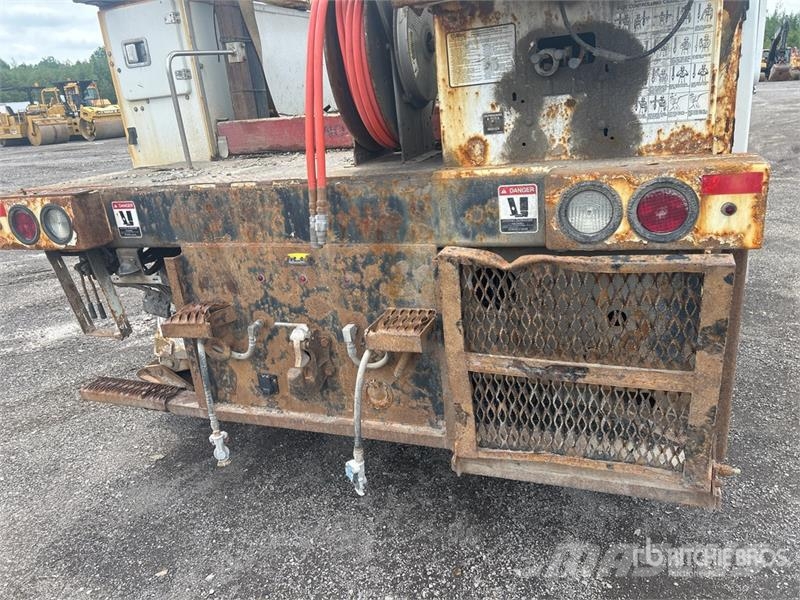 International 4400 Camiões de sonda de perfuração móvel