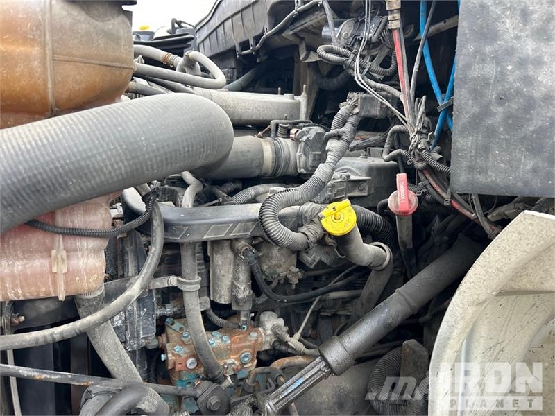 International 4400 Plataformas aéreas montadas em camião