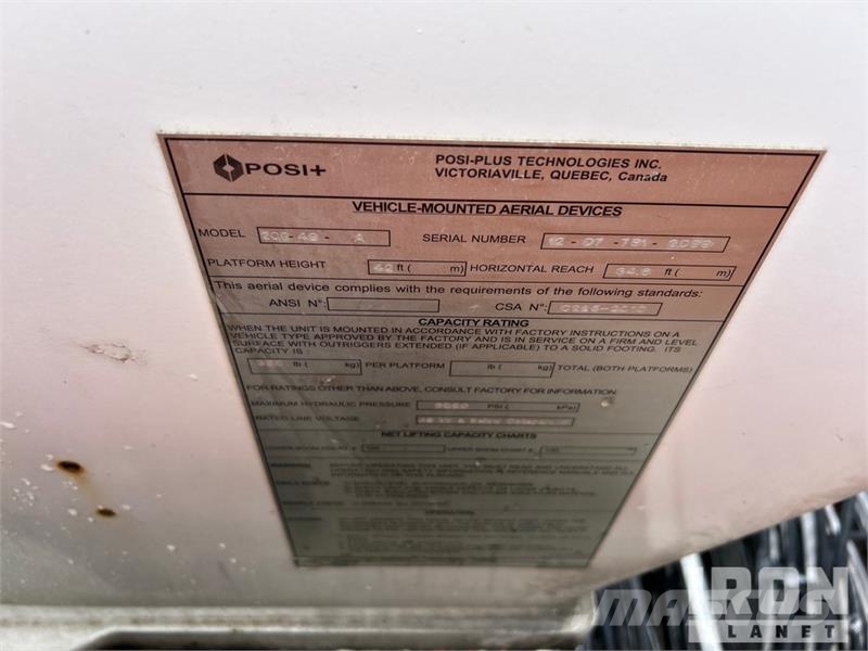 International 4400 Plataformas aéreas montadas em camião