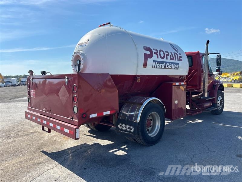 International 4400 SBA 3000 gal 4x2 Propane Delivery Truck Other trucks
