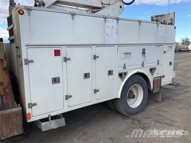 International 4400 SBA Avtokošare