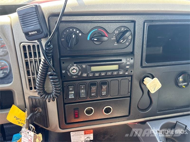 International 4400 SBA 3000 gal 4x2 Propane Delivery Truck Other trucks