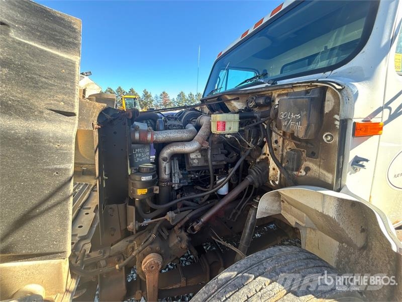 International 4700 Самоскиди