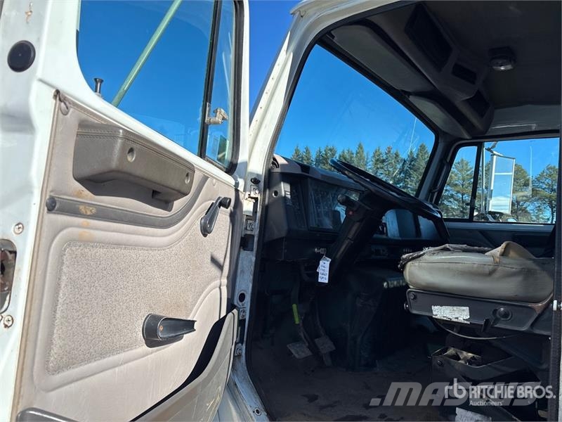 International 4700 Самоскиди