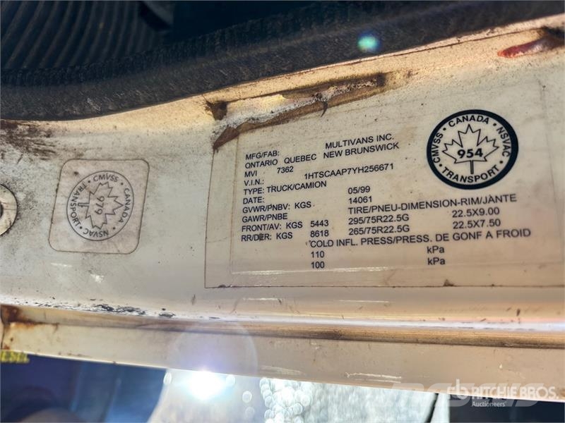 International 4700 Самоскиди
