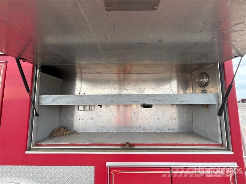 International 4900 Fire trucks