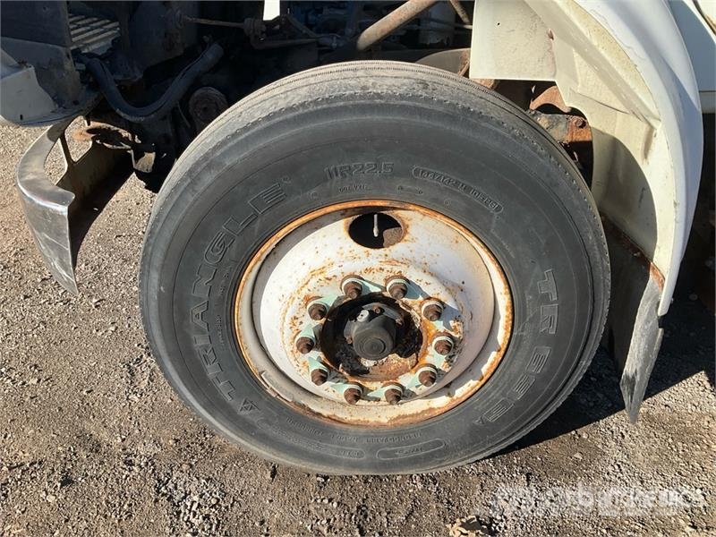 International 4900 Автокрани
