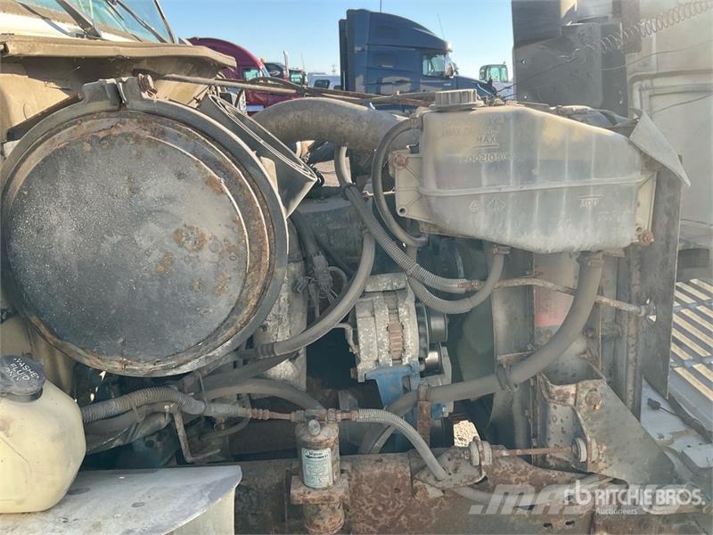 International 4900 Автокрани