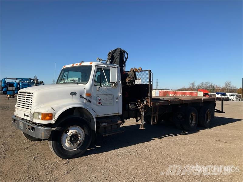 International 4900 Автокрани