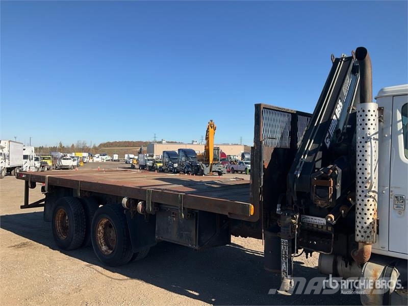 International 4900 Автокрани