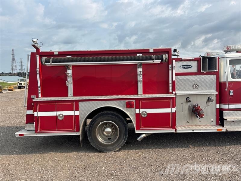 International 4900 Fire trucks