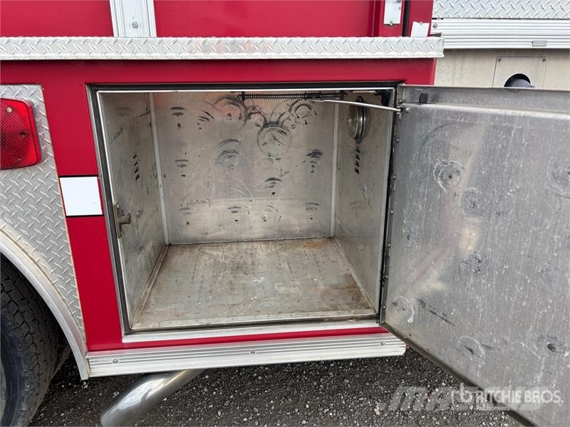 International 4900 Fire trucks