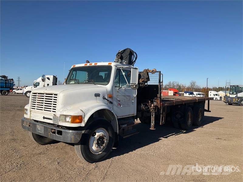 International 4900 Автокрани