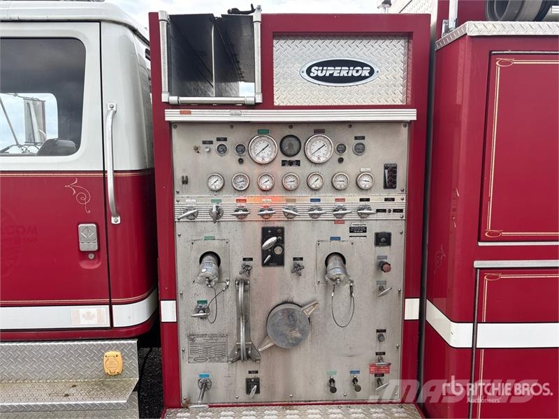 International 4900 Fire trucks