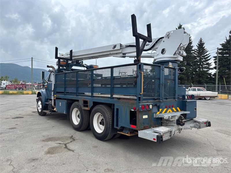 International 4900 Mobile drill rig trucks