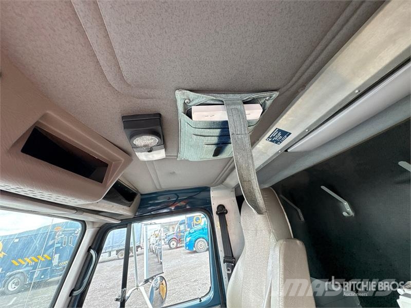 International 4900 Auto košare