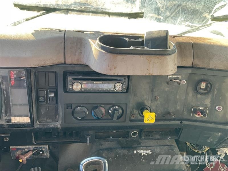 International 4900 Автокрани